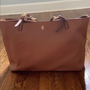 Tory Burch Shoulder Tote 👜
